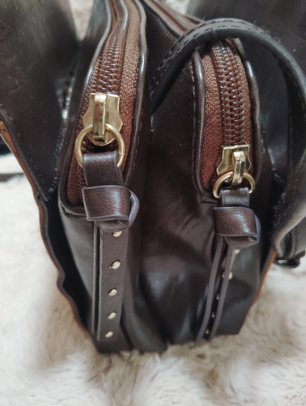 Tignanello Mojave Studded Two-Tone Brown Leather Crossbody - Picture 7 of 12